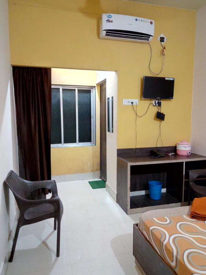 Hotel Sea Foam Puri Room photo